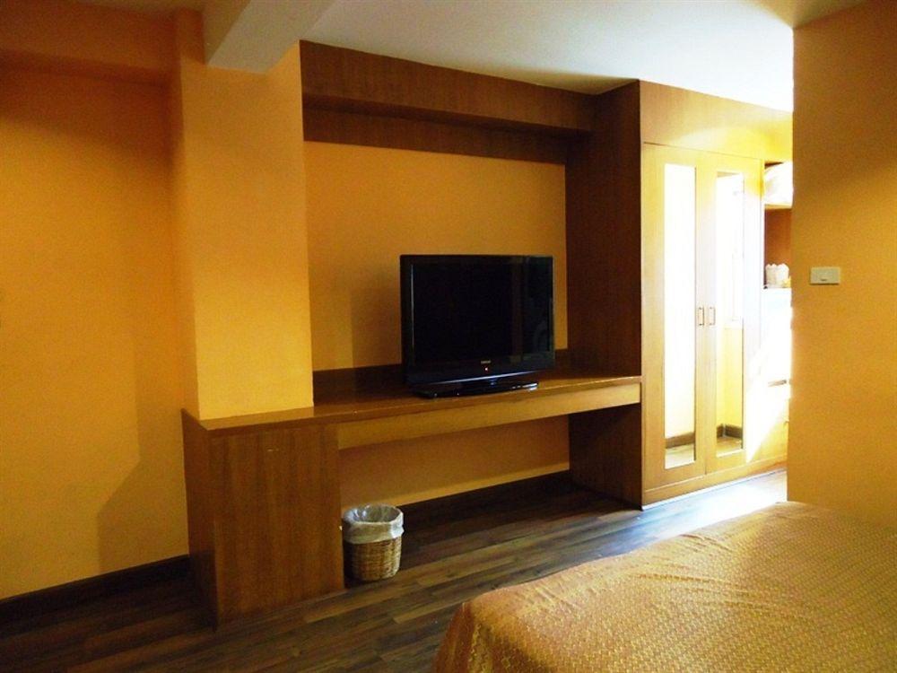 Oyo 437 Hostel Na Nara Bangkok Zewnętrze zdjęcie