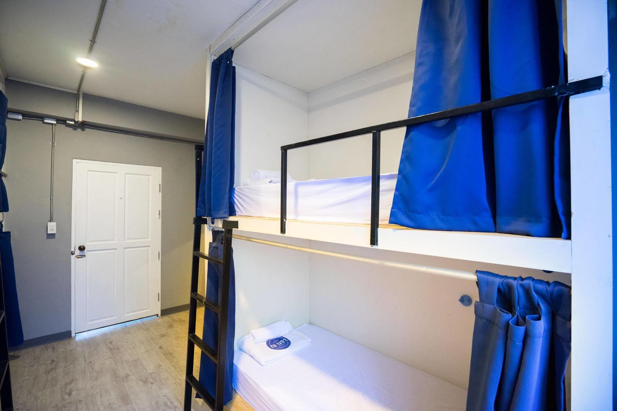 Oyo 437 Hostel Na Nara Bangkok Zewnętrze zdjęcie