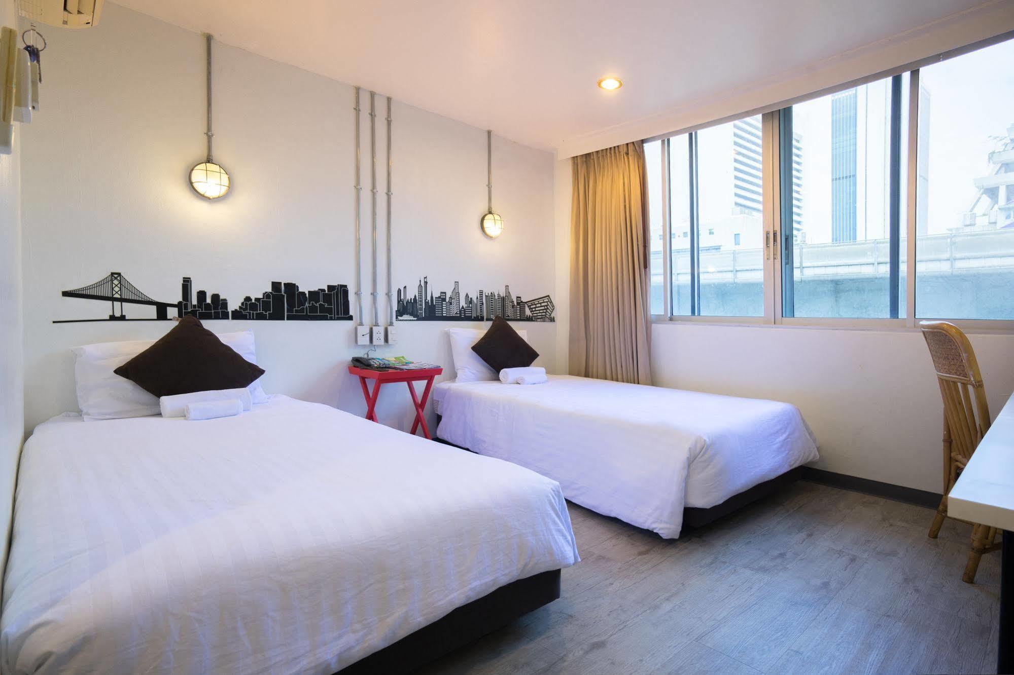 Oyo 437 Hostel Na Nara Bangkok Zewnętrze zdjęcie
