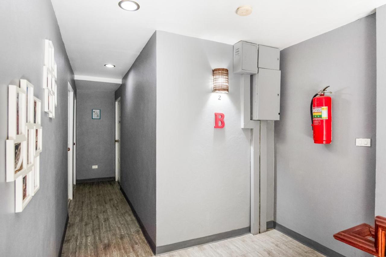 Oyo 437 Hostel Na Nara Bangkok Zewnętrze zdjęcie