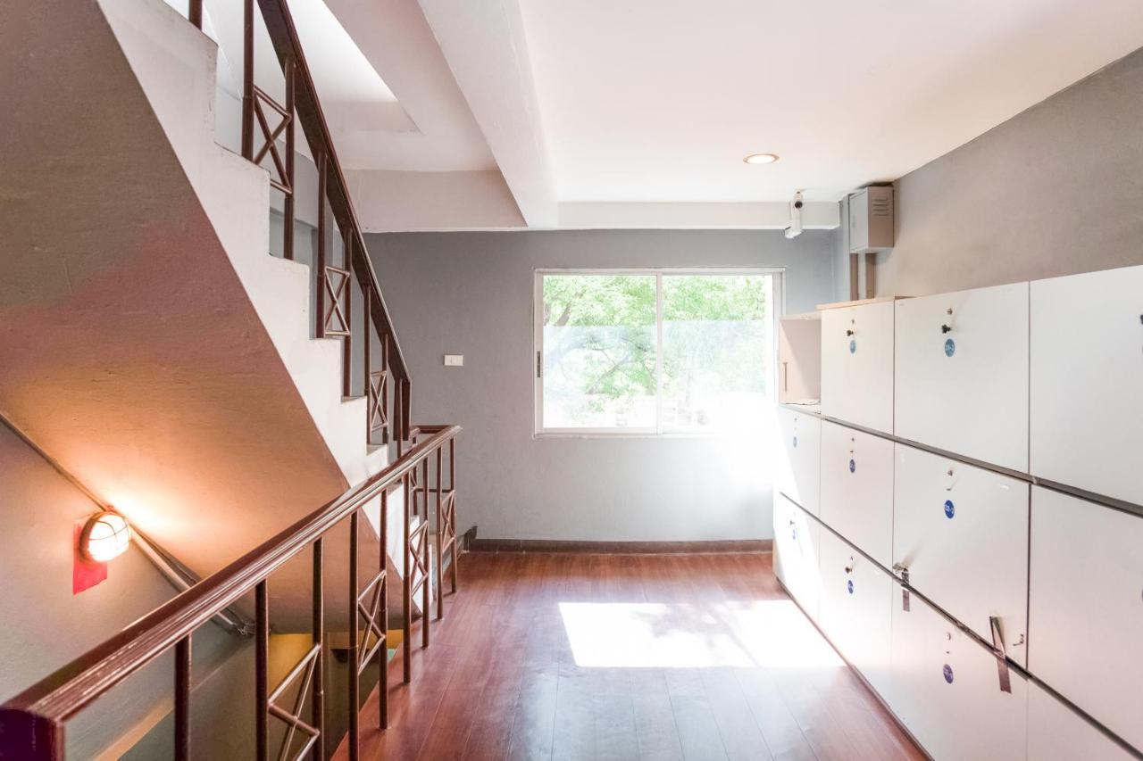 Oyo 437 Hostel Na Nara Bangkok Zewnętrze zdjęcie