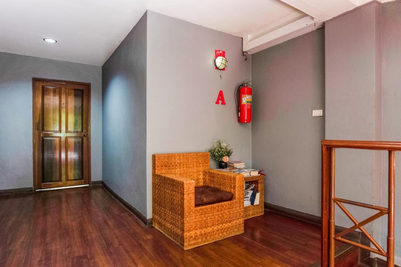 Oyo 437 Hostel Na Nara Bangkok Zewnętrze zdjęcie